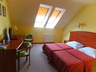 Отель Hotel Piast Cedynia Двухместный номер Делюкс с 1 кроватью или 2 отдельными кроватями-3